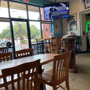 Expansión makes this place like a whole new place.