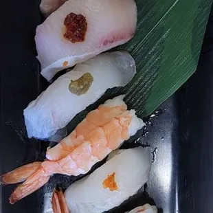 Lunch spcial sushi with udon