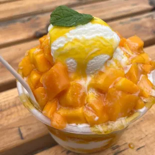 Mango bingsu