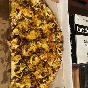 1/2 white cheesesteak pizza