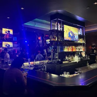 sushi and sashimi, interior