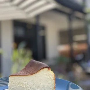 Basque cheesecake