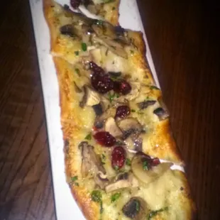 Plated sex, aka mushroom truffle flat bread.