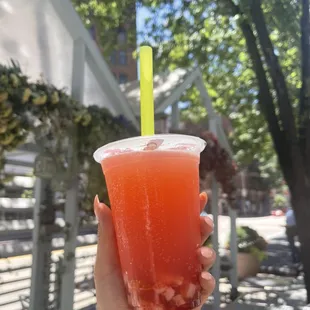 Strawberry lemon aid with jelly