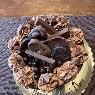 Delicious Cake for Fathers Day from Bae&apos;s Bakery!