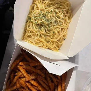 Garlic Noodles