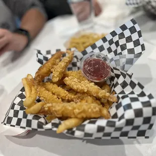 I love the fried shrimp basket.