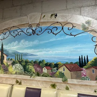 Dining room&apos;s peaceful decor