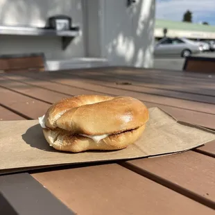 Plain bagel cream cheese