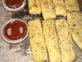 Josie's Pizza & Wings