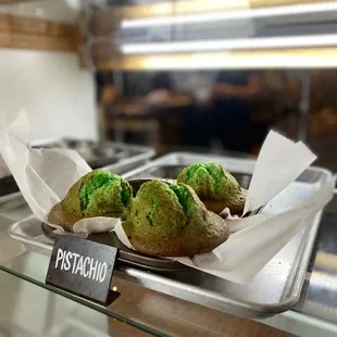 Pistachio Muffin