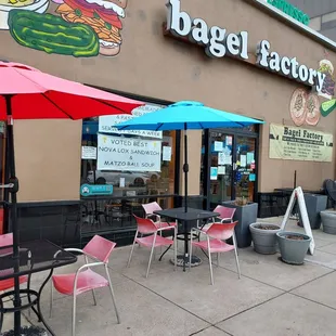 Front along Forbes Avenue