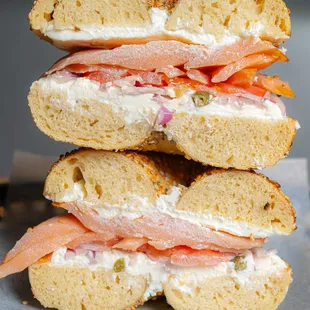 a close up of a bagel sandwich