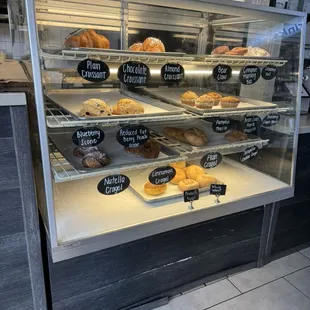 donuts, food, dough desserts