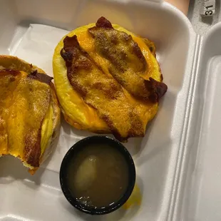 Bacon Egg, Cheddar &amp; Bacon Melt