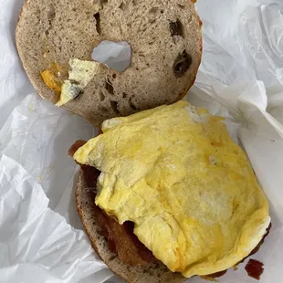 an omelet and a bagel sandwich