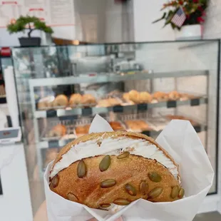 Seasonal Gourmet bagel: PUMPKIN SPICE