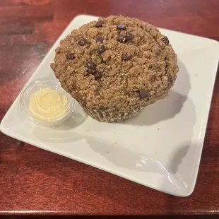 Vegan Pumpkin Crumble Muffin