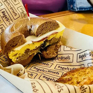 Breakfast Bagel Combo