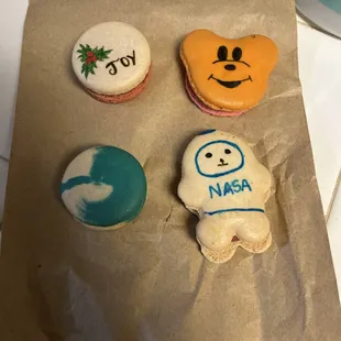 Decorated macaroons