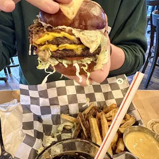 American Cheeseburger customized!