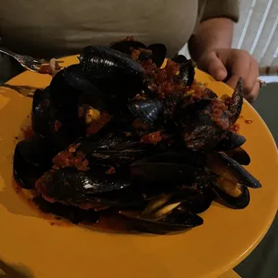 Mussels with marinara linguini