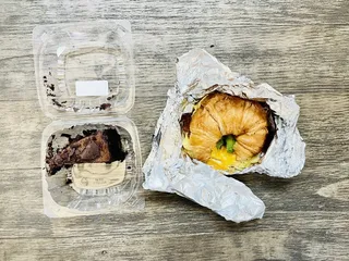 Creme de la Creme Cafe