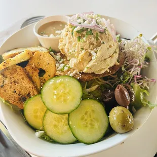 Hummus salad
