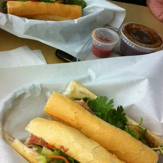 Grilled Beef Spring Rolls (3)