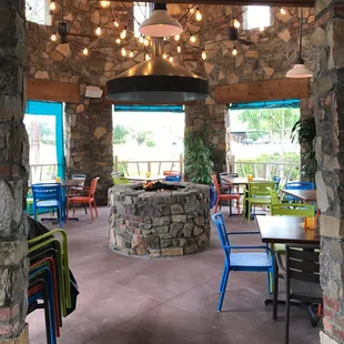 Visit the Bahama Breeze Island Grille location at 1251 W. Osceola Parkway today to enjoy Caribbean dining in a warm and welcoming atmosphere