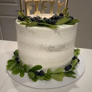 Vanilla strawberry cake
