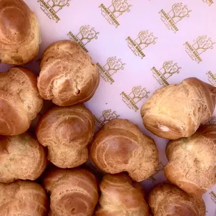 BAHAR BAKERY, Mission Viejo, California!  Cream Puffs!  Bahar&apos;s Pastries are &quot;Made With LOVE&quot;  You Must Check Out this Bakery!