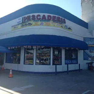 Welcome to Mariscos Bahia Fish Market.