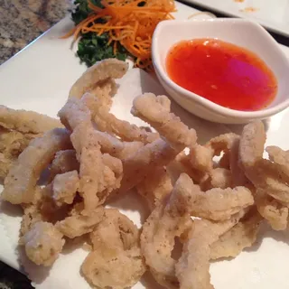 Pla Meuk Tod (Fried Calamari )