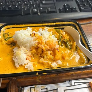 Red curry with chicken