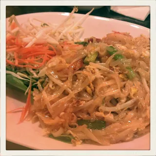 Shrimp Pad Thai House Special