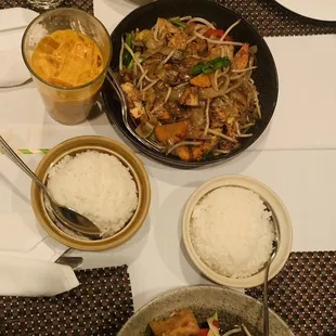 Ginger tofu  Pad see Ew