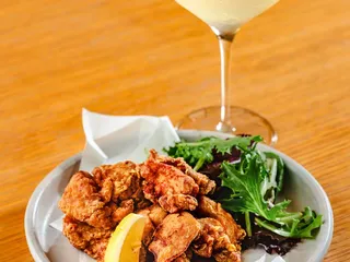 Kamukura Surf + Dine