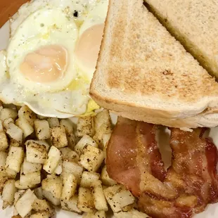 Breakfast Special (Bacon, Hash, Eggs and Sourdough Toasts