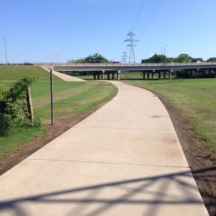 The trail from Chisenhall to Bailey Lake.