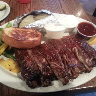1/2 rack of ribs dinner