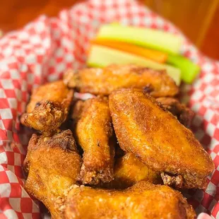 fried chicken wings, chicken, poultry, food, chicken wings, bbq chicken, fried chicken, bbq wings, chicken wings and fried chicken