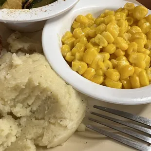 Corn and mashed potatoes