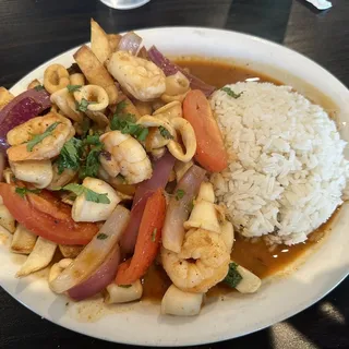 Saltado de Mariscos