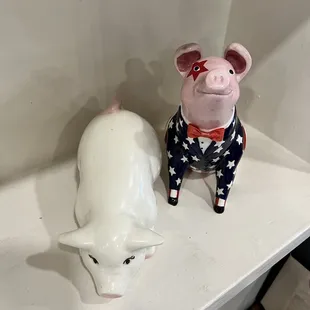 Love the pigs