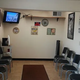 Lobby   equipped with coffee. Snacks..and world NEWS MEDIA