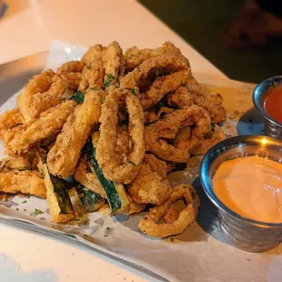 Fried calamari appetizer with zucchini