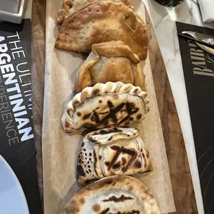 Empeñadas - 3 fried / 3 grilled