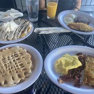 Eggs & a Snickerdoodle Combo