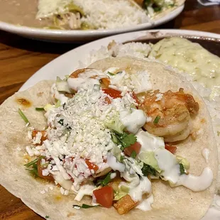 shrimp taco (+ $2.10 extra)